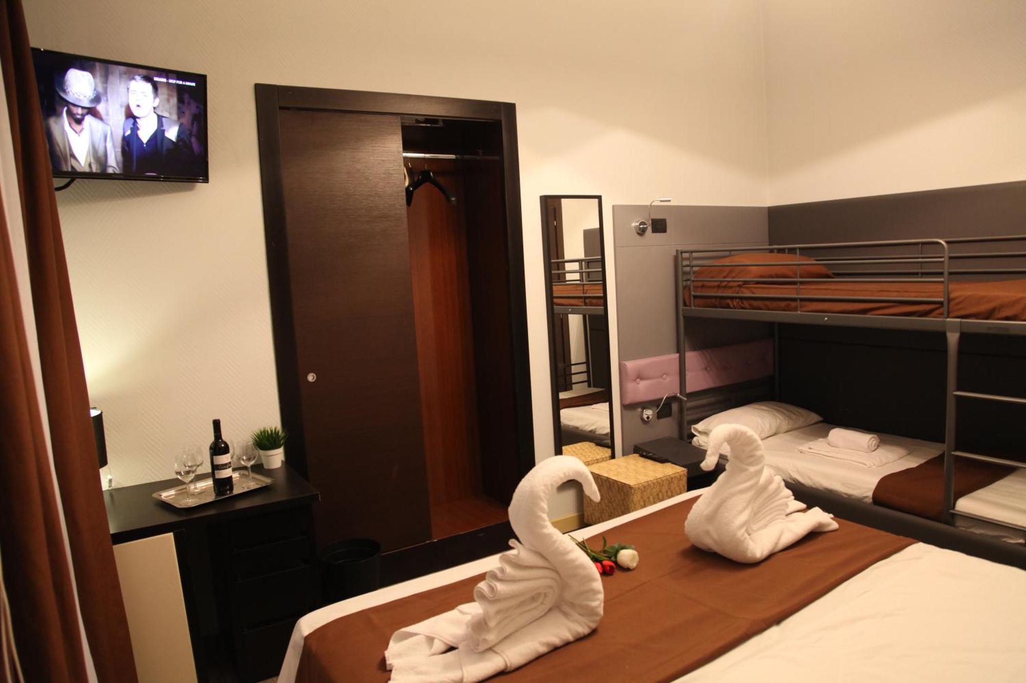 Dolce Vita Rooms Naples Exterior photo
